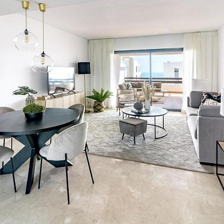 Djc - Modern 2 Bedroom Apartment Close To Beach 카사레스 외부 사진
