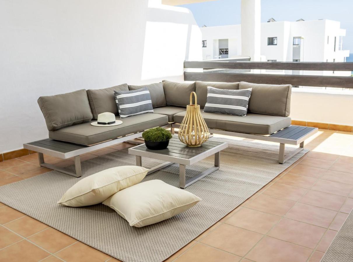 Djc - Modern 2 Bedroom Apartment Close To Beach 카사레스 외부 사진