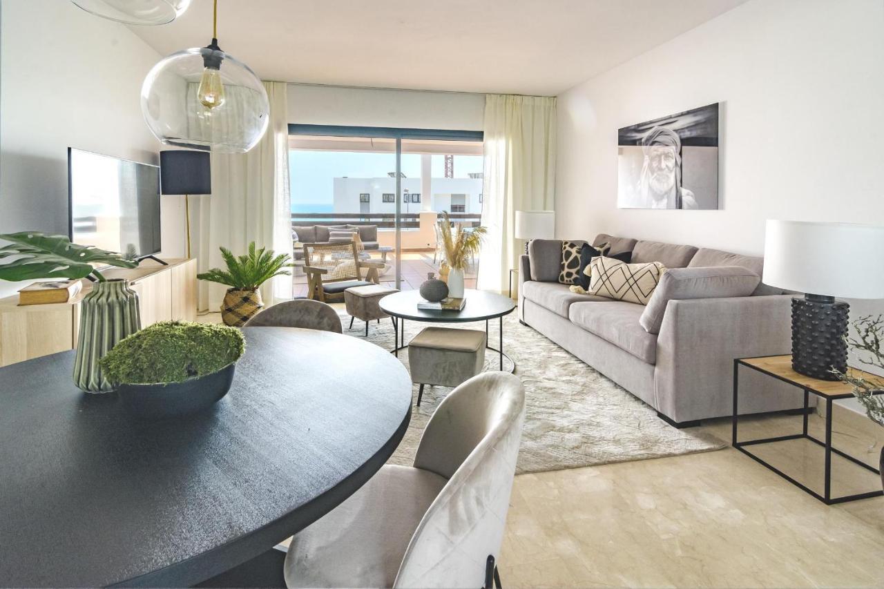 Djc - Modern 2 Bedroom Apartment Close To Beach 카사레스 외부 사진