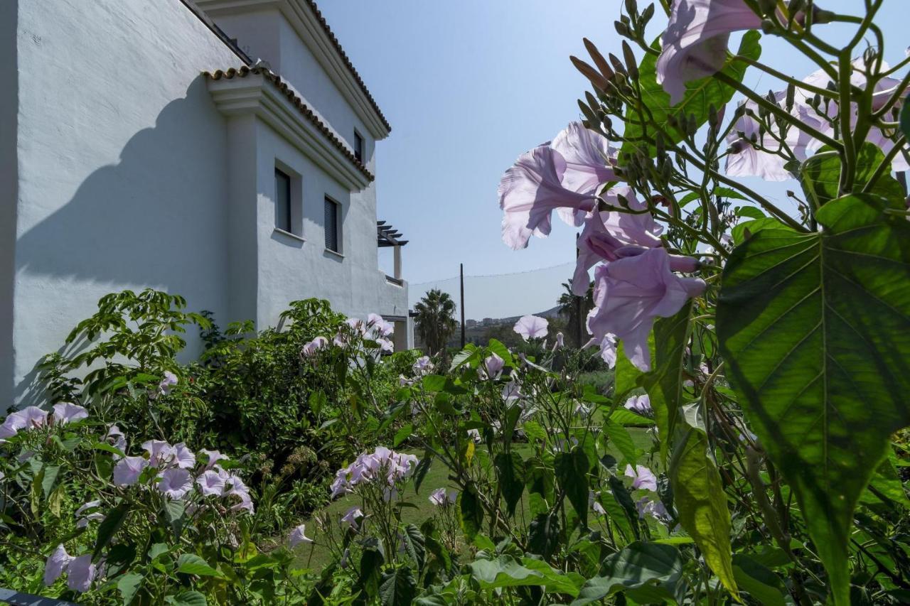 Djc - Modern 2 Bedroom Apartment Close To Beach 카사레스 외부 사진