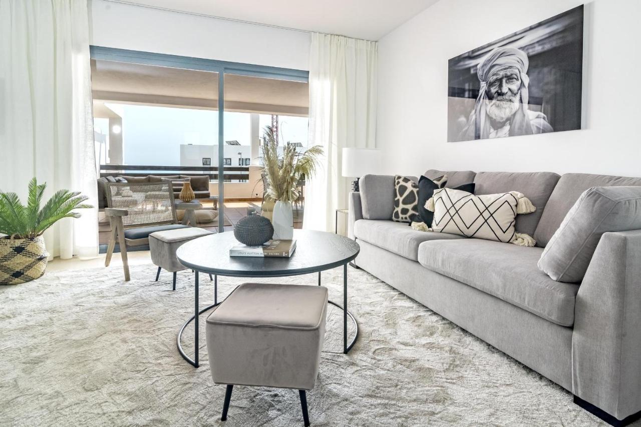 Djc - Modern 2 Bedroom Apartment Close To Beach 카사레스 외부 사진